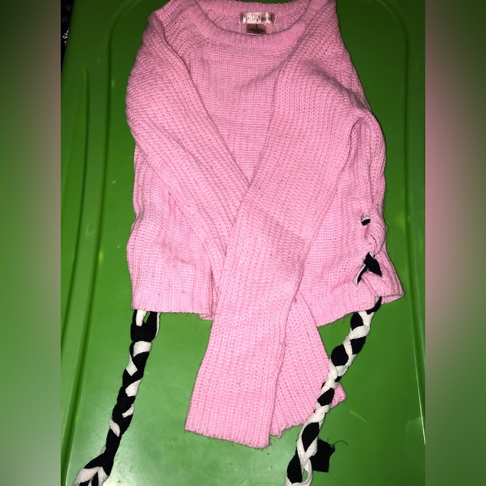 Crop top sweater
